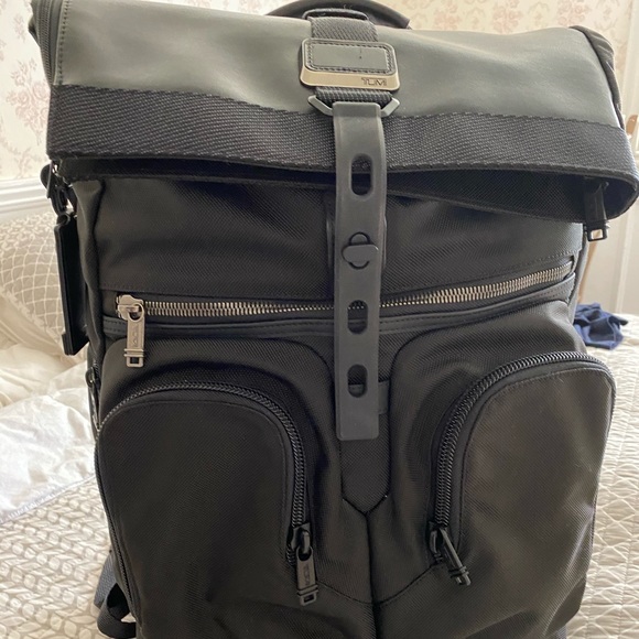 tumi backpack mens